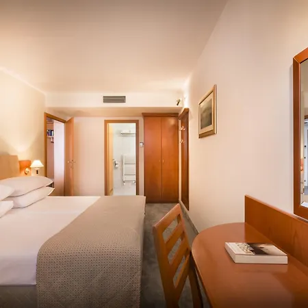 Sunny By Valamar, Ex Zvonimir Hotel Baška