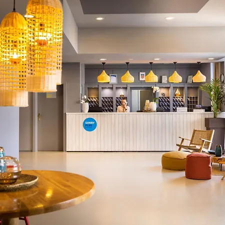 Hotel Sunny By Valamar, Ex Zvonimir 4*
