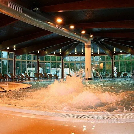 Hotel Sunny By Valamar, Ex Zvonimir 4*