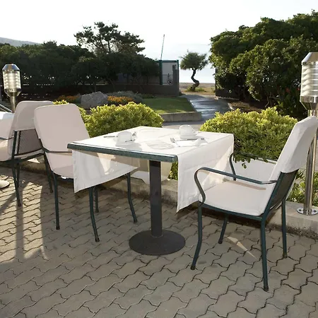 Sunny By Valamar, Ex Zvonimir 4*