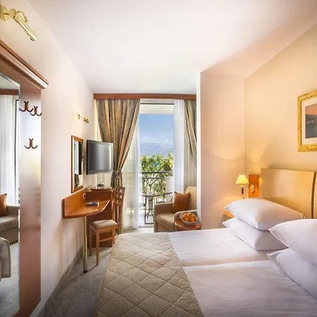 Sunny By Valamar, Ex Zvonimir Hotel 4*