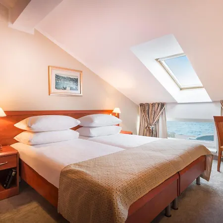 Sunny By Valamar 4* Baška