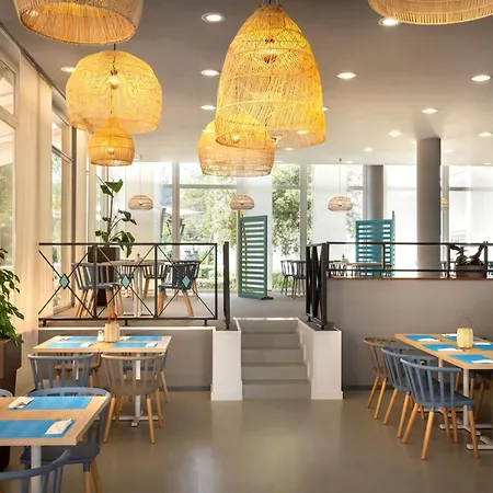 Sunny By Valamar Baška