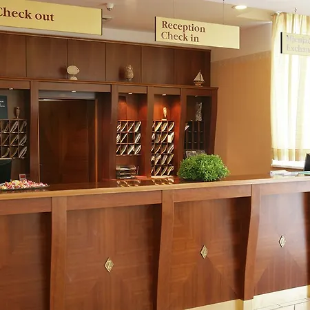 فندق Sunny By Valamar 4*