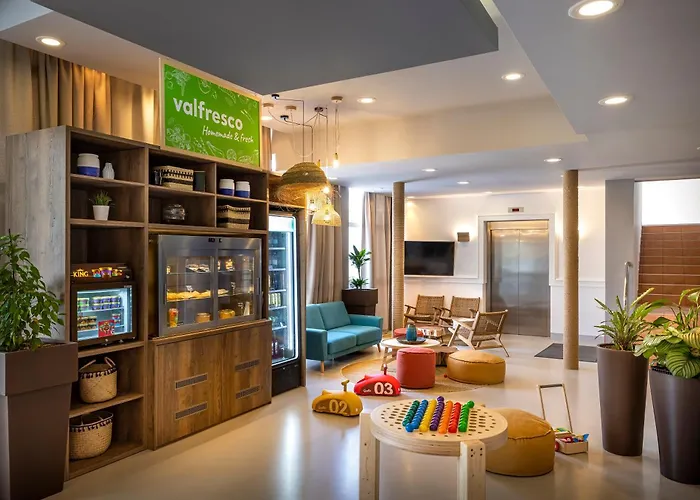 Hotel Sunny By Valamar