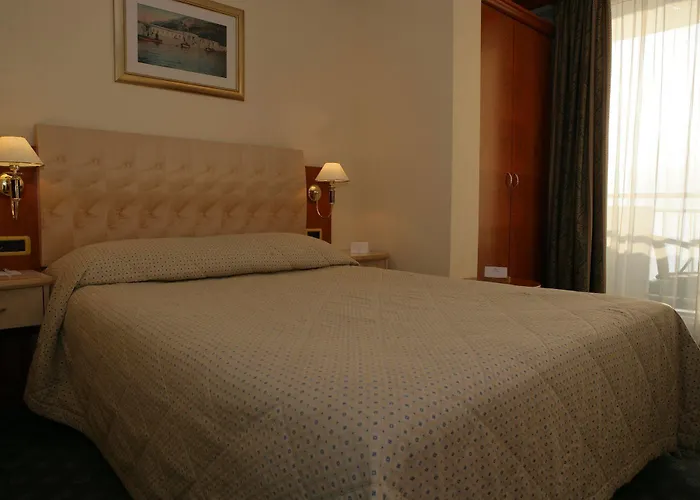 Hotel Sunny By Valamar Baška