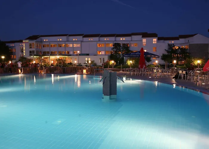 Sunny By Valamar Hotell 4*