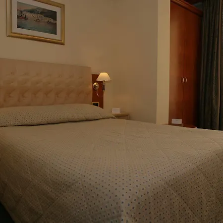 Hotell Sunny By Valamar Baška