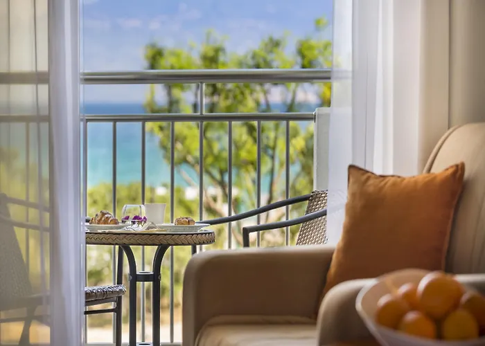 Otel Sunny By Valamar 4*